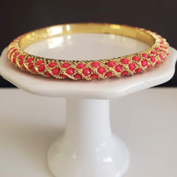 Lilly‎ Pulitzer Woven Gold Plated Bangle Bracelet with Coral Accent Stones - Picture 1 of 5